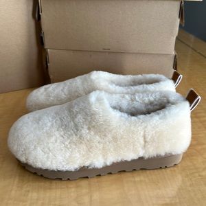 Ugg Women’s Classic Cozy Bottie